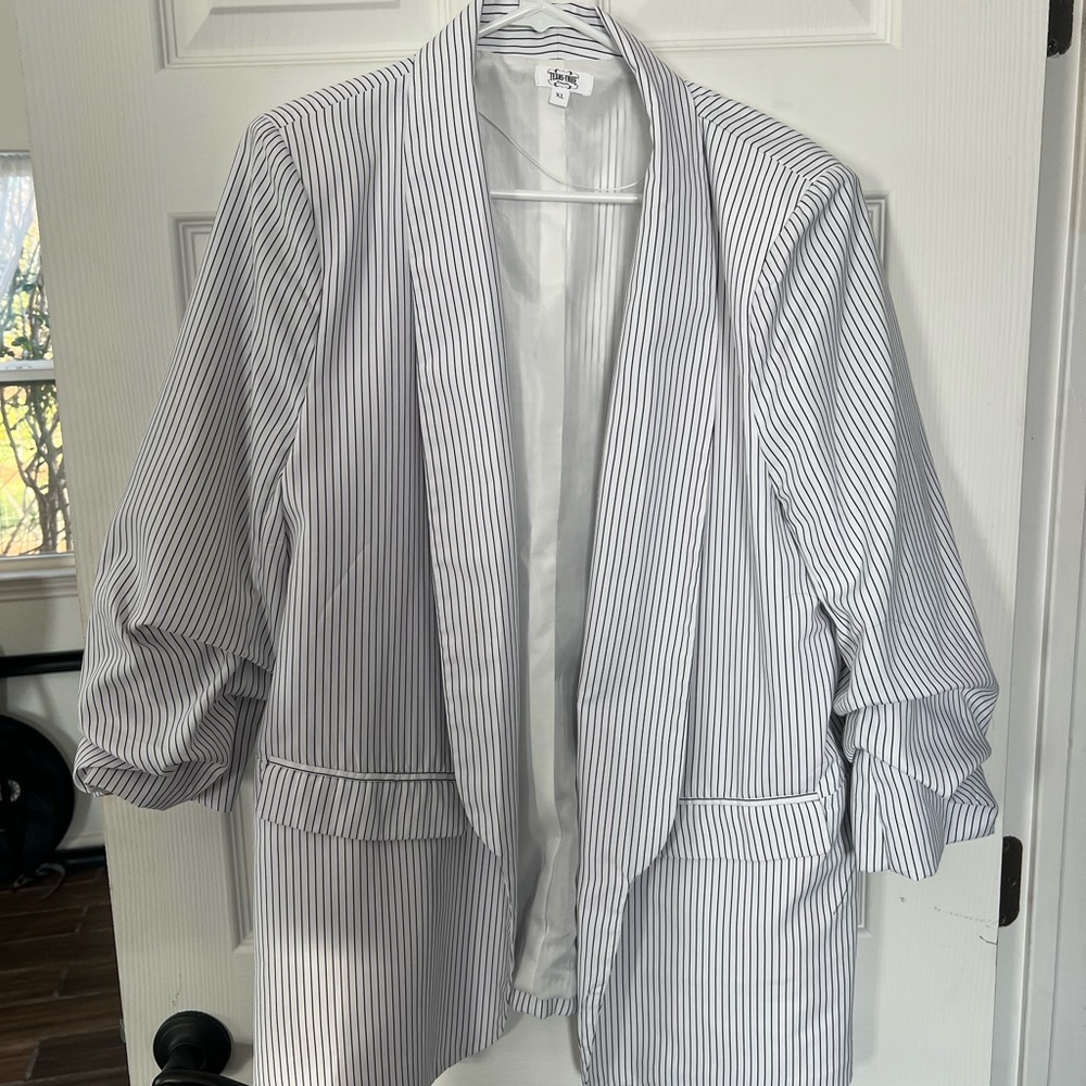 Pinstripe casual blazer